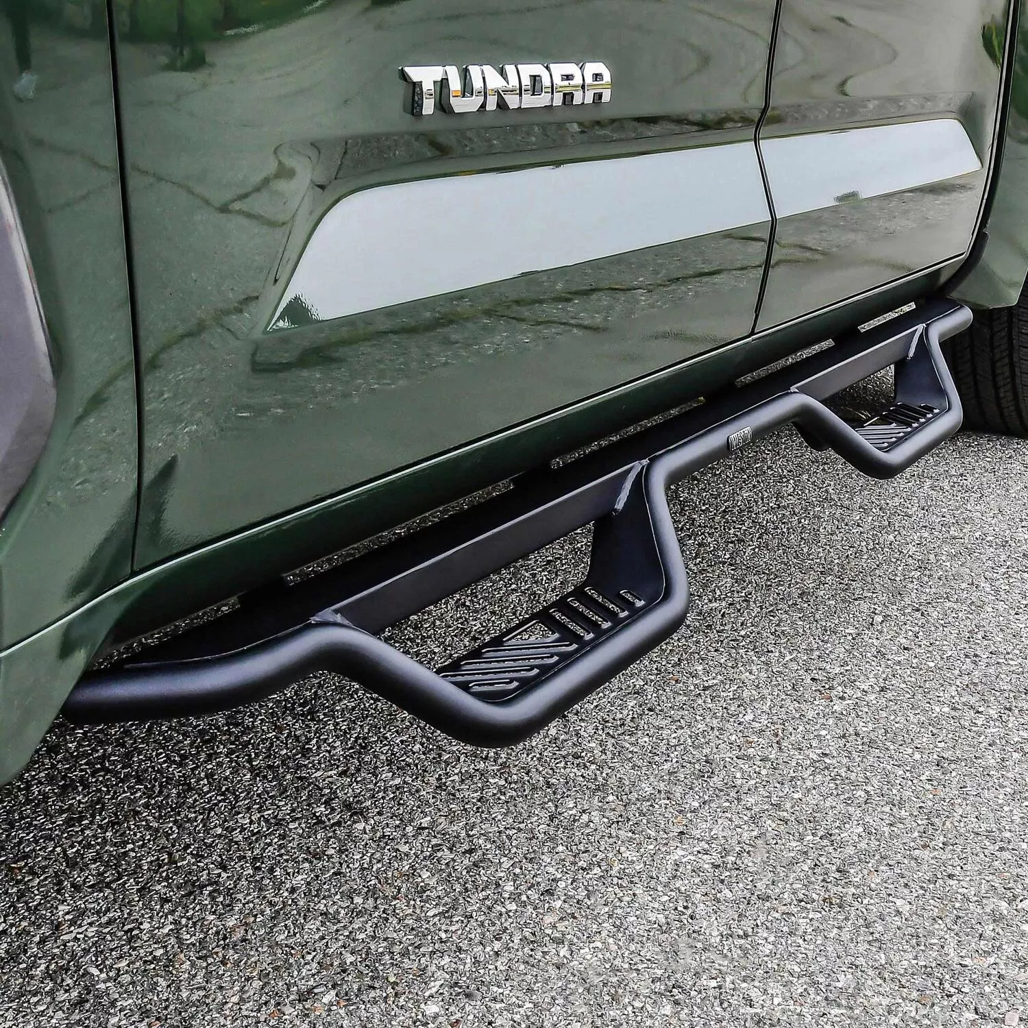 20-14235 - Outlaw Drop Nerf Step Bars - 2022-2026 Toyota Tundra