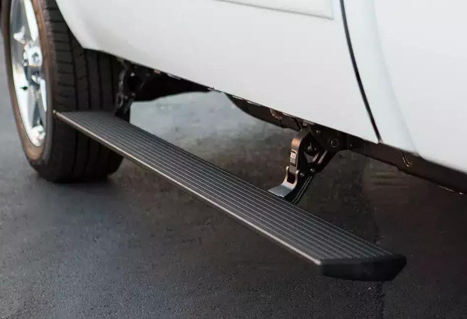 AMP Research 75146-01A PowerStep Running Boards – 600 lb