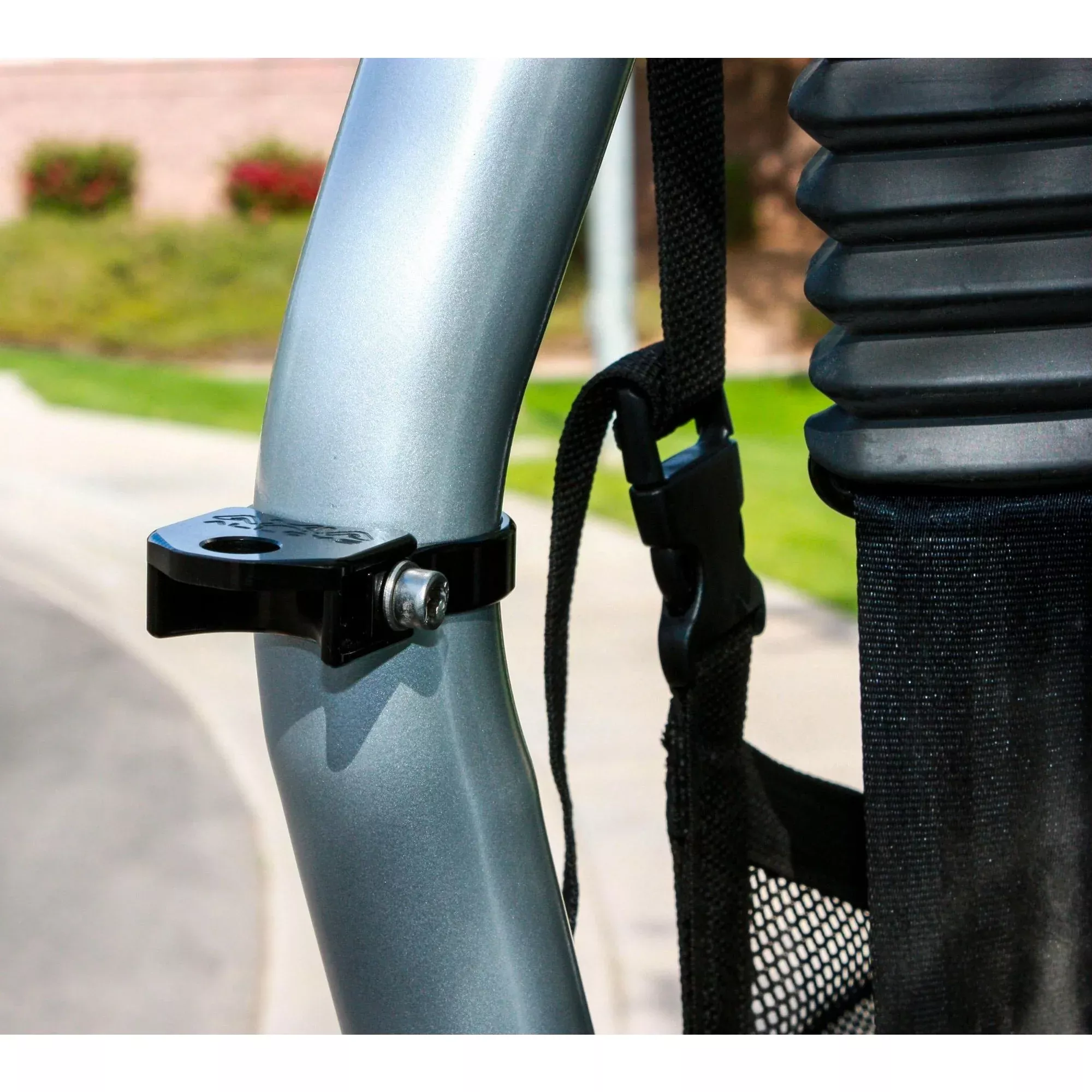 AXIA VERTICAL WHIP MOUNT .5" BLACK 1 CLAMP NEEDED - 12-9195