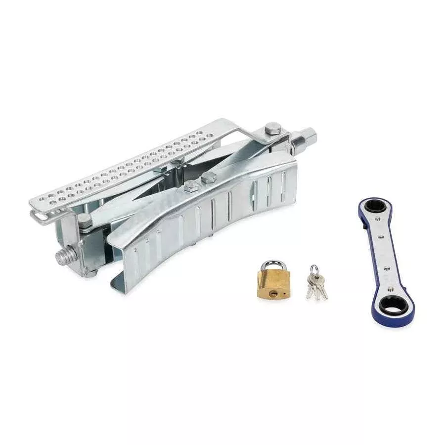 Camco 44662 Between-Tire Tandem Wheel Chock