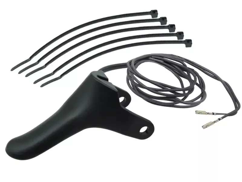 Throttle Control with Integrated Thumb Warmer and Parking Brake Lever