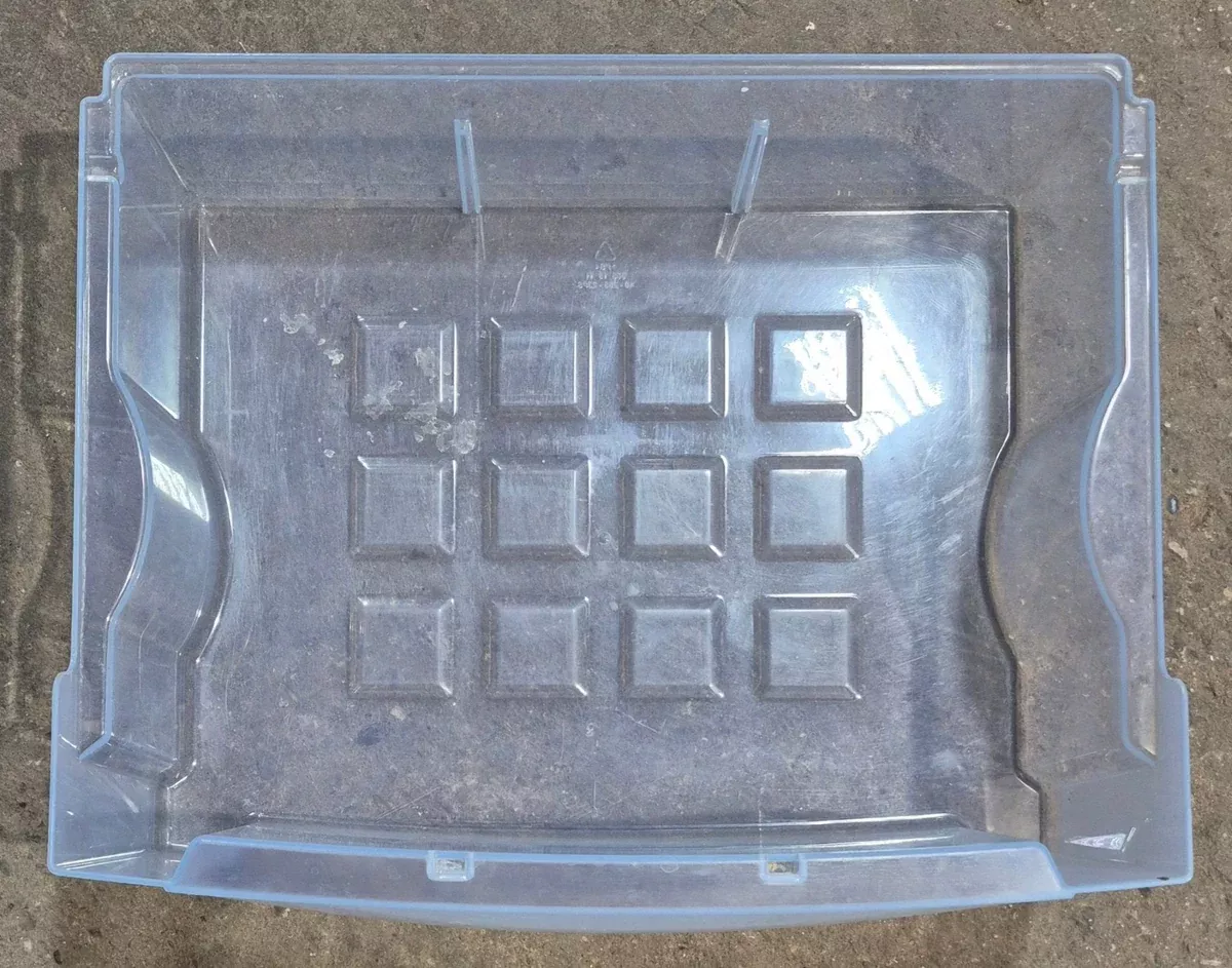 Used Dometic Crisper – 3851511018