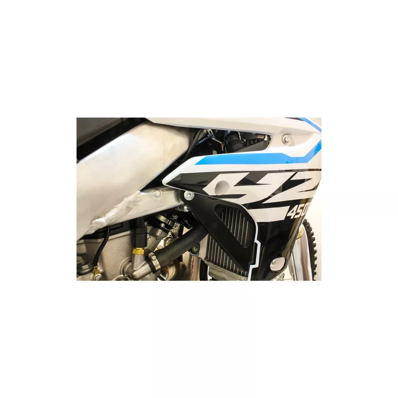 WORKS RADIATOR BRACES-BLACK - 66-18268B